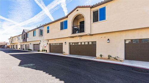 unit-1-16651 Snowdrop Ln, Fontana, CA, 92336-6645 | Card Image