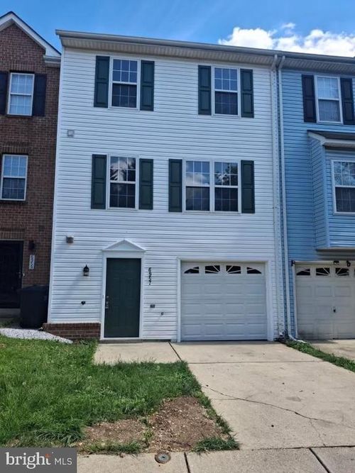 6957 Walker Mill Rd, Capitol Heights, MD, 20743-4688 | Card Image