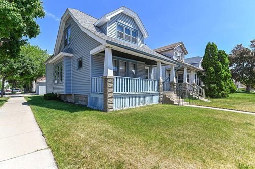 3752 W Greenfield Avenue, Milwaukee, WI, 53215 | Card Image
