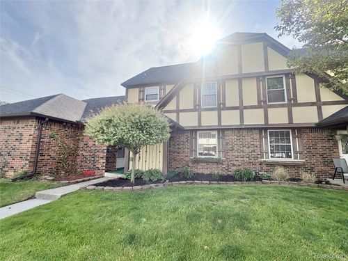 1520 Westbury Dr, Davison, MI, 48423-8354 | Card Image
