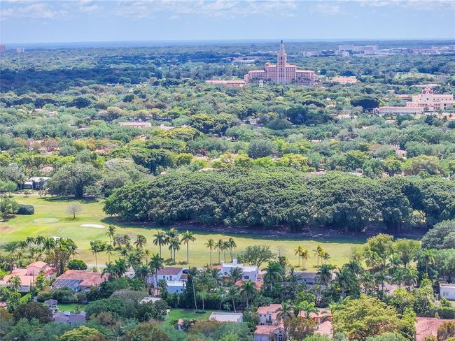 1225 N Greenway Dr, House other with 5 bedrooms, 5 bathrooms and null parking in Coral Gables FL | Image 71