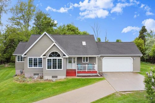 306 Meister Rd, Fremont, MI, 49412-9791 | Card Image