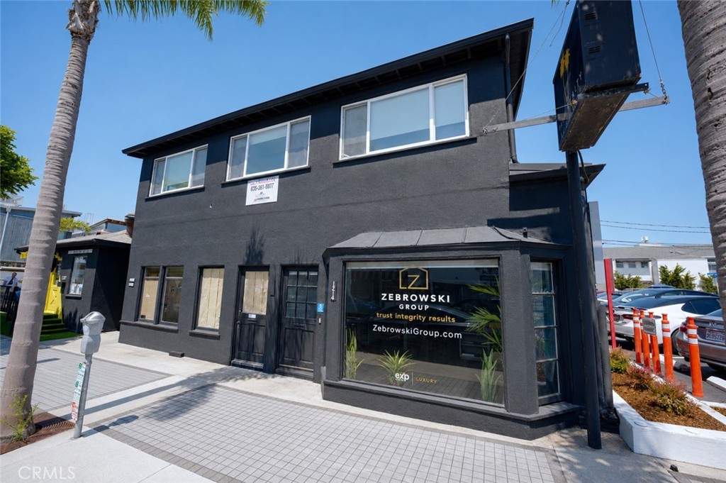 Commercial Lease in Manhattan Beach