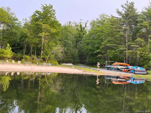16 Fairway Dr, Highland Lake, NY, 12743-5101 | Card Image