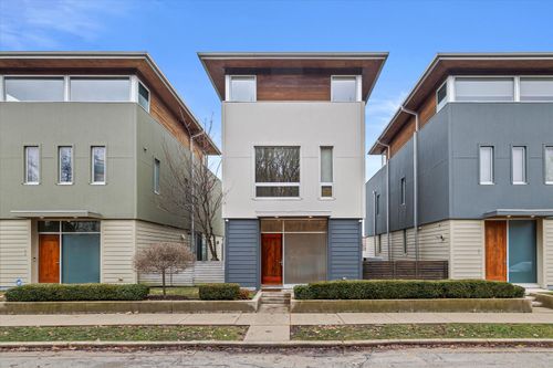 907 E Reservoir Ave, Milwaukee, WI, 53212-3483 | Card Image