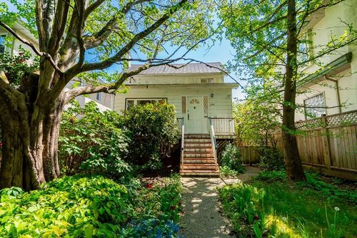 2720 W 24th Ave, Vancouver, BC, V6L1R1 | Card Image