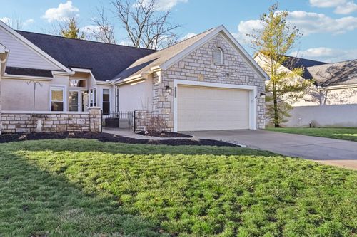 2521 Vililly Cir E, Grove City, OH, 43123-8896 | Card Image