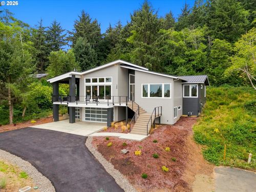780 Monica Ct, Cannon Beach, OR, 97110-3261 | Card Image