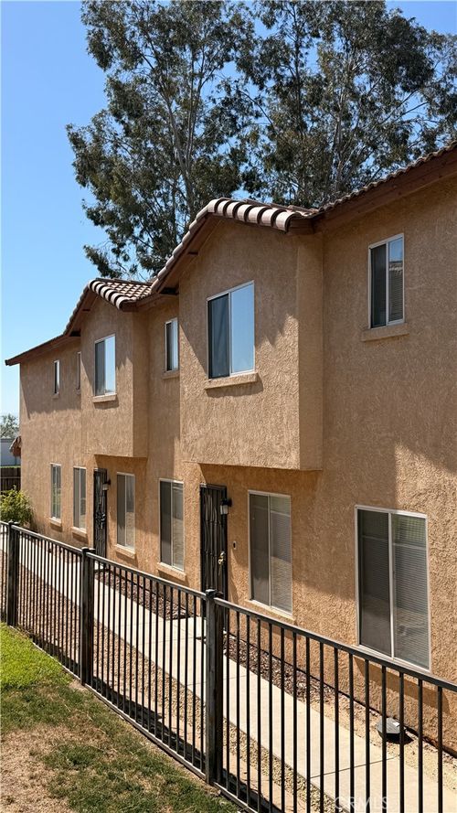 b-3217 Fortier St, Bakersfield, CA, 93306-4966 | Card Image