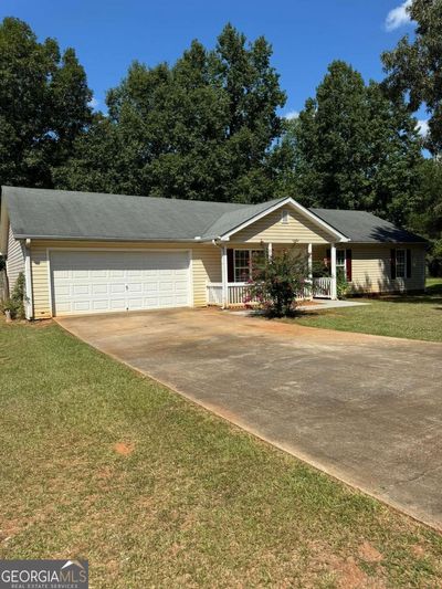 310 Mountain Way, House other with 3 bedrooms, 2 bathrooms and 4 parking in Covington GA | Image 1