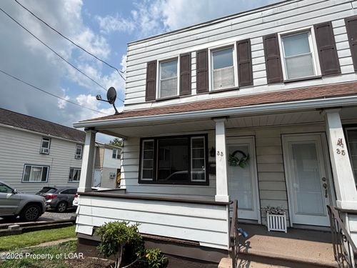 33 Warner St, Plains, PA, 18705-1124 | Card Image