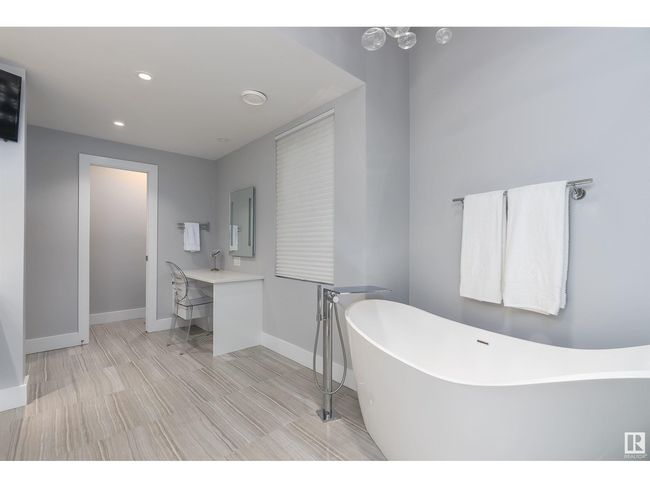9509 99 B St Nw, House other with 4 bedrooms, 6 bathrooms and 6 parking in Edmonton AB | Image 37