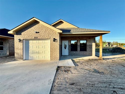 308 Sw 14th St, Mineral Wells, TX, 76067-6930 | Card Image