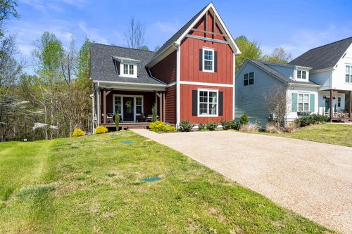 384 Evans Dr, Tullahoma, TN, 37388-6429 | Card Image