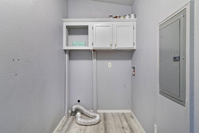 737 Lake Shore Dr, House other with 3 bedrooms, 2 bathrooms and 2 parking in Trinity TX | Image 27