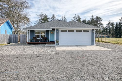 300 Octopus Ave Ne, Ocean Shores, WA, 98569-9442 | Card Image