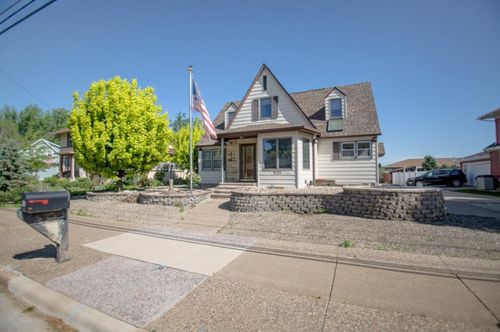 520 Garland St W, WEST SALEM, WI, 54669-1143 | Card Image