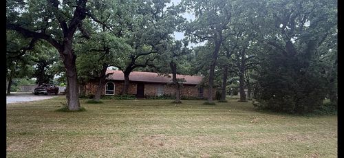 703 W Sherman St, Chico, TX, 76431-2703 | Card Image