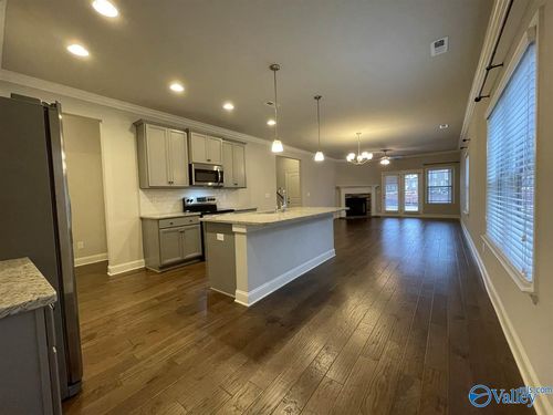 1 Knobcone Ln Sw, Huntsville, AL, 35824-4122 | Card Image
