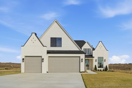 2613 E 134th St S, Bixby, OK, 74008-3691 | Card Image