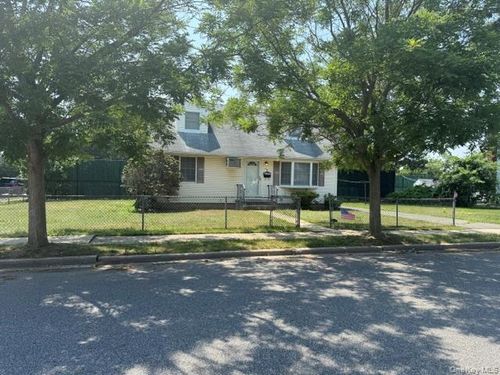 14 Concord Avenue, Oyster Bay, NY, 11714 | Card Image