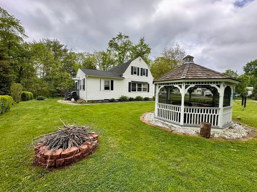 17 Walnut St, Gill, MA, 01354-9791 | Card Image