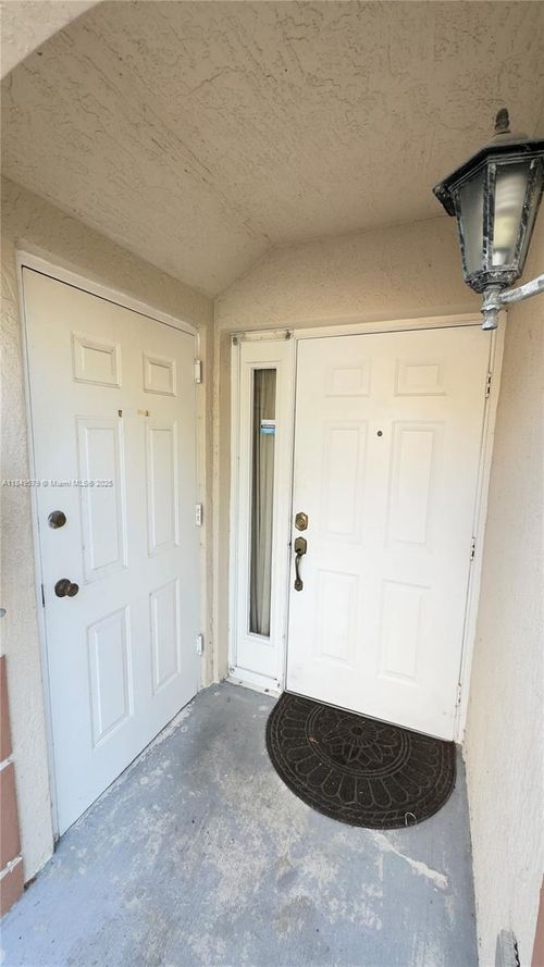 30-2920 Se 12th Rd, Homestead, FL, 33035-2396 | Card Image