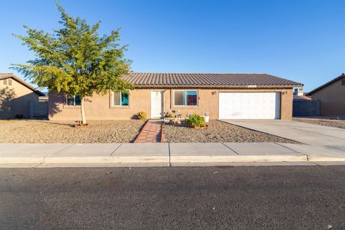 8762 E 36th Ln, Yuma, AZ, 85365-7449 | Card Image