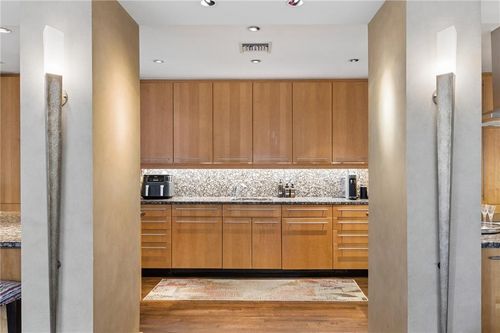 824-145 15th St Ne, Atlanta, GA, 30309-3559 | Card Image