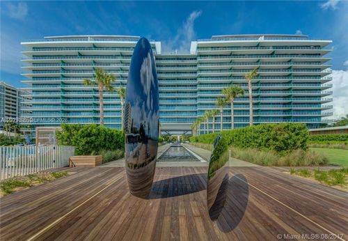 304n-350 Ocean Dr, Key Biscayne, FL, 33149-1627 | Card Image