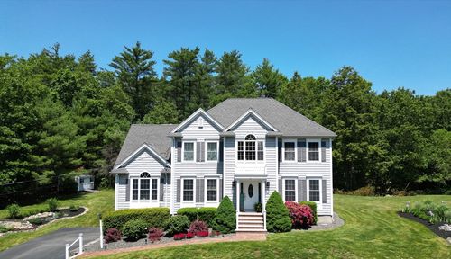 8 Harrison Cir, Rowley, MA, 01969-2521 | Card Image