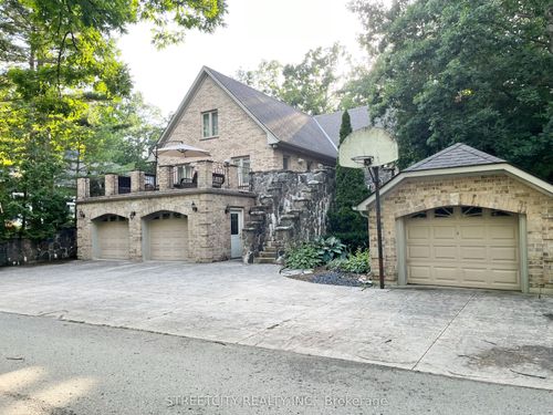 17 Summit Ave, Huron, ON, N0M1T0 | Card Image
