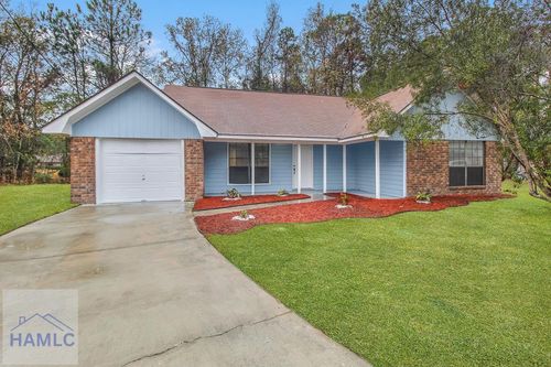 974 Hawthorne Ct, Hinesville, GA, 31313-6475 | Card Image