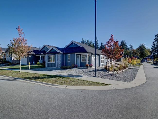 746 Wright Road, House other with 3 bedrooms, 2 bathrooms and 4 parking in Gibsons BC | Image 1