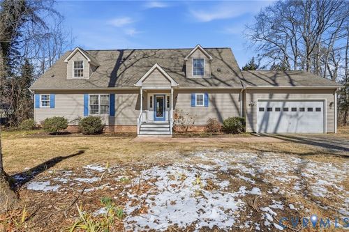 82 Westmoreland Blvd, Hague, VA, 22469-2646 | Card Image