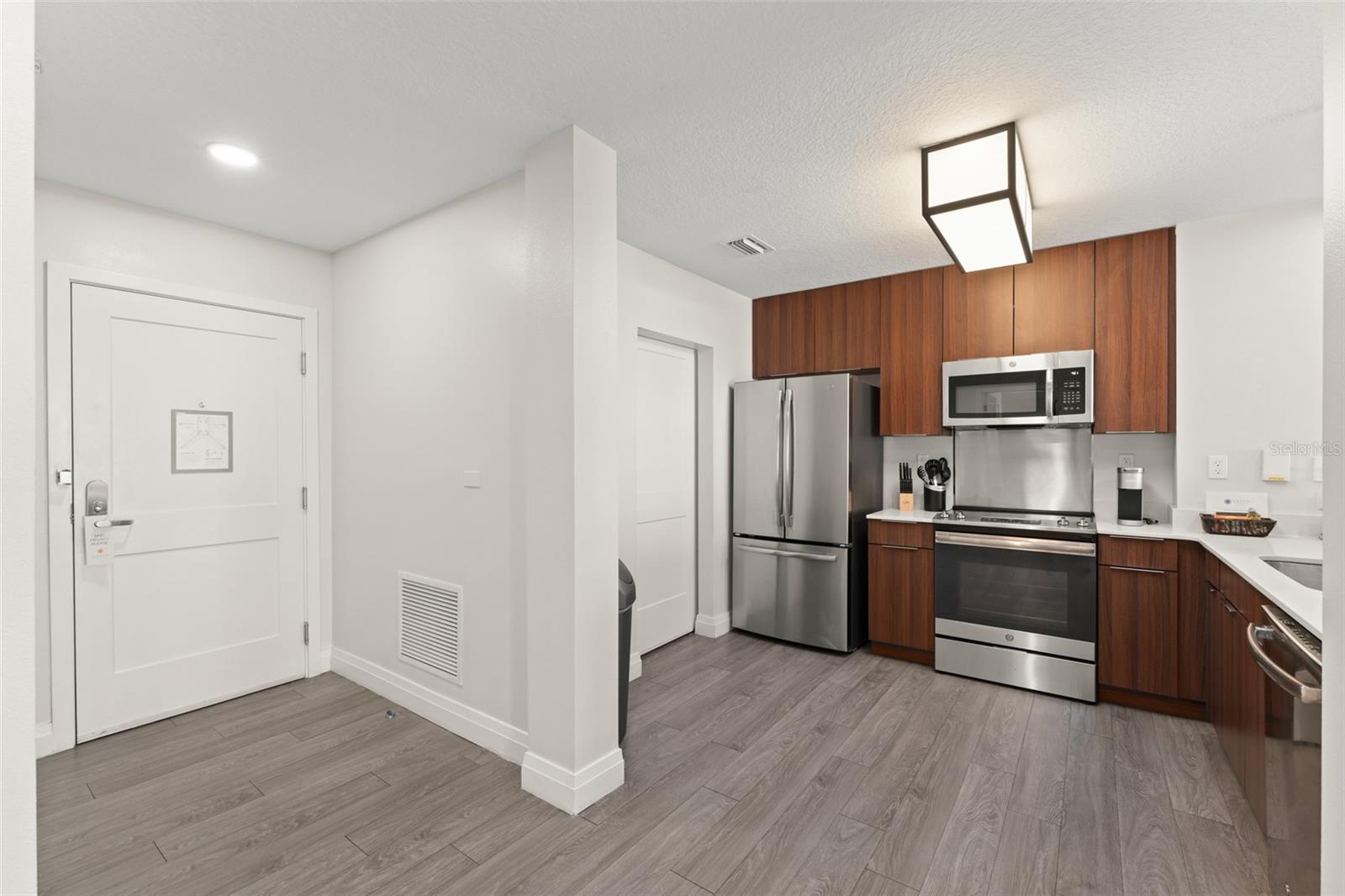 Residential in WINTER GARDEN 4