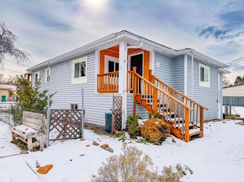 302 Mccourt St, Klamath Falls, OR, 97601-1334 | Card Image