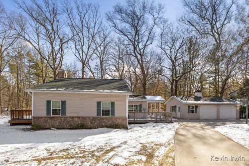 22265 W Hillis Drive, Pierson, MI, 49339 | Card Image