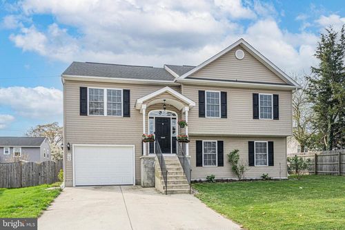 755 205th St, PASADENA, MD, 21122-1626 | Card Image