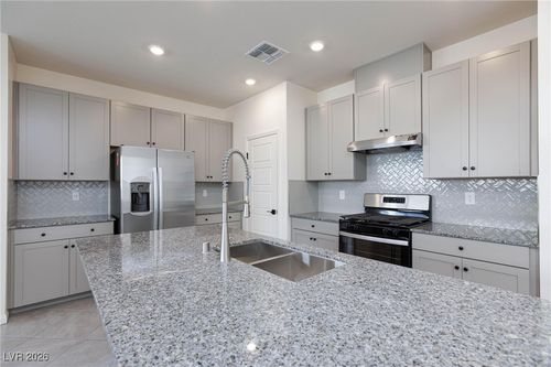 9086 Nostrand Ave, Las Vegas, NV, 89148-4387 | Card Image