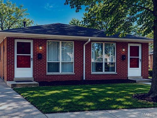 9 Beacon Ave, Ferguson, MO, 63135-2307 | Card Image