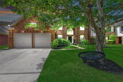 2831 Plantation Wood Lane, House other with 4 bedrooms, 2 bathrooms and null parking in Missouri City TX | Image 2