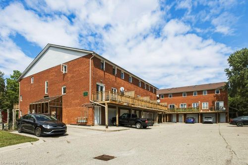 2-100 Inkerman St, Rockwood, ON, N0B2K0 | Card Image