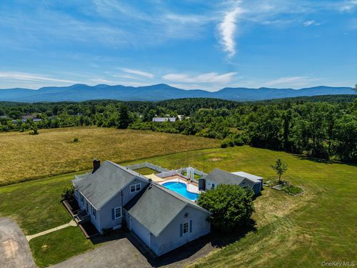 121 North, Greenville, NY, 12083 | Card Image
