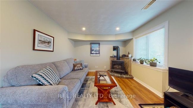 30 Greenhill Dr, House other with 4 bedrooms, 2 bathrooms and 4 parking in Peterborough ON | Image 26