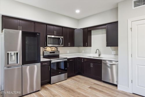 5-200 Lovell Heights Rd, Knoxville, TN, 37922-3284 | Card Image