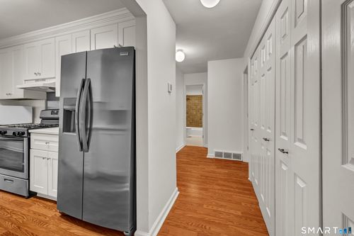 57-57 Lawson Ln, Ridgefield, CT, 06877-3965 | Card Image