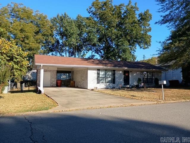 Wilson St, Morrilton, AR 72110