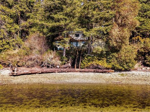 2042 Glenidle Rd, Sooke, BC, V9Z0A9 | Card Image