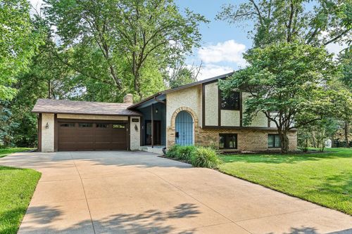 12501 63rd Ave N, Maple Grove, MN, 55369-6056 | Card Image